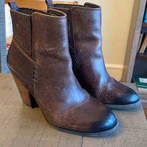 Deep brown leather Vince Camuto booties size 9 1/2.